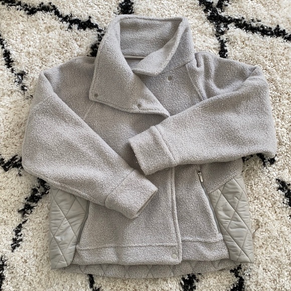 lululemon athletica Jackets & Blazers - Lululemon jacket